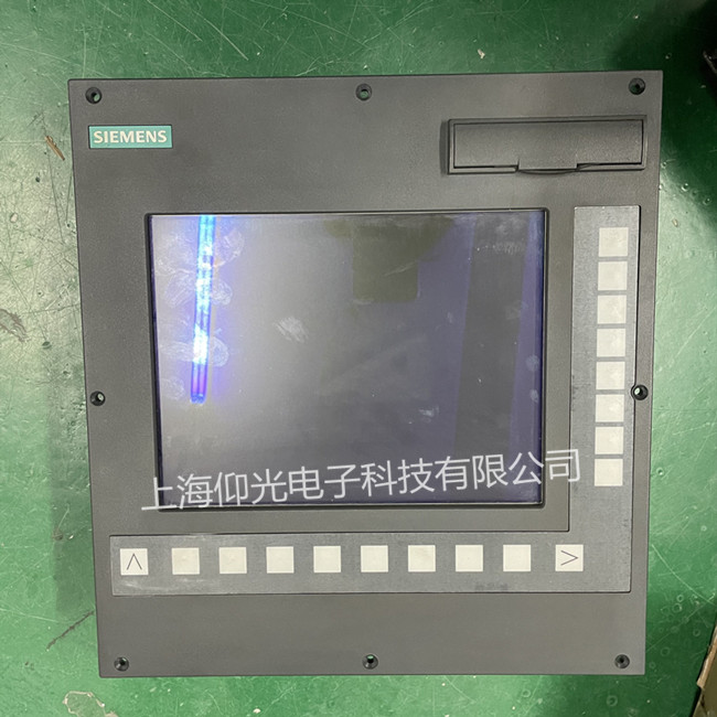 西門子802DSL數(shù)控系統(tǒng)維修6FC5370-0AA00-3BA1無顯示花屏修理
