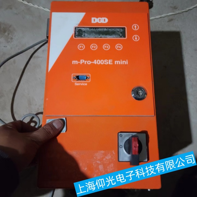 丹尼克爾擰緊控制器OPT-STC-C1-V1-400W有顯示但不啟動故障專業(yè)維修