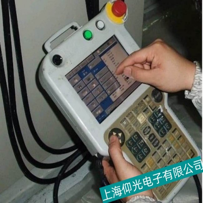 江蘇淮安安川機(jī)器人示教器維修看過來