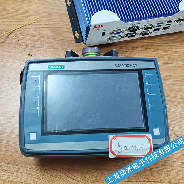 工業(yè)觸摸屏常見故障類型與處理方案